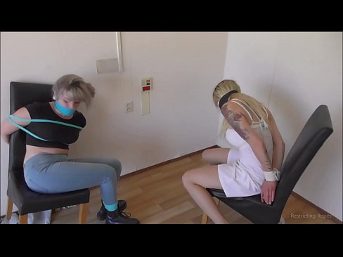 ❤️ Verslaafd / vastgebonden en de mond gesnoerd / jonkvrouw in nood ☑ Super porn at us ❤